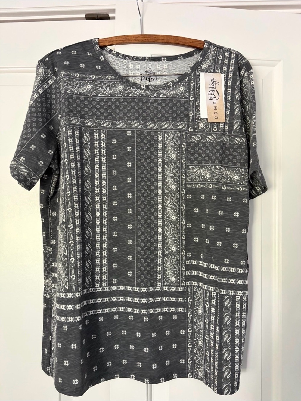 Como Vintage Gray and White Patchwork Short Sleeve T-shirt NWT